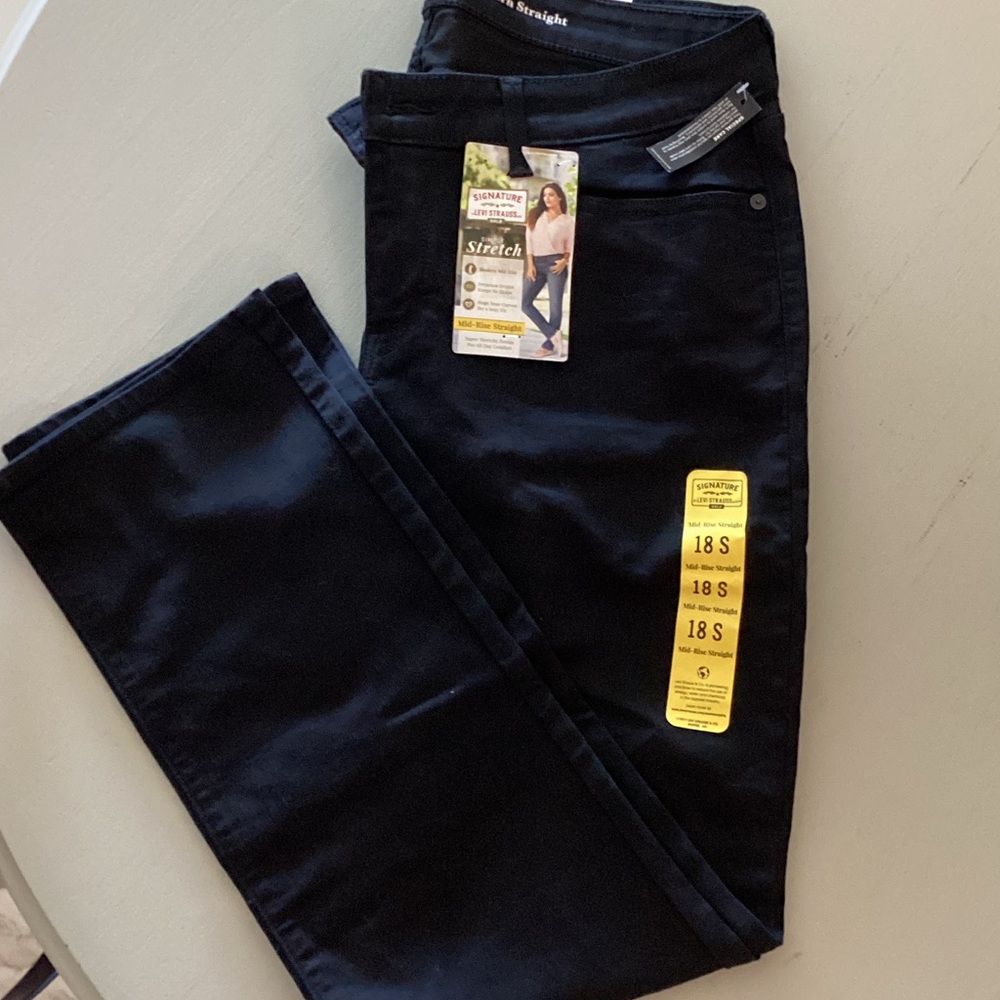 Levi's Women's Straight Leg Jeans - Black